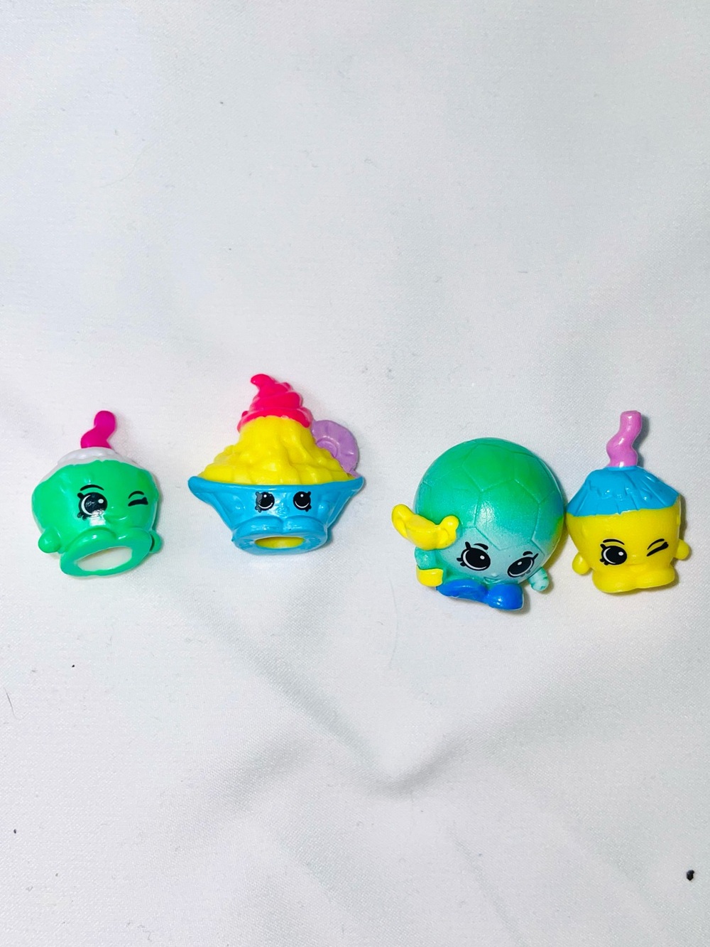 Shopkins Brazilian Break S8- Silvia Soccer Ball, Isadora Ice Cream, Kiki Coconut